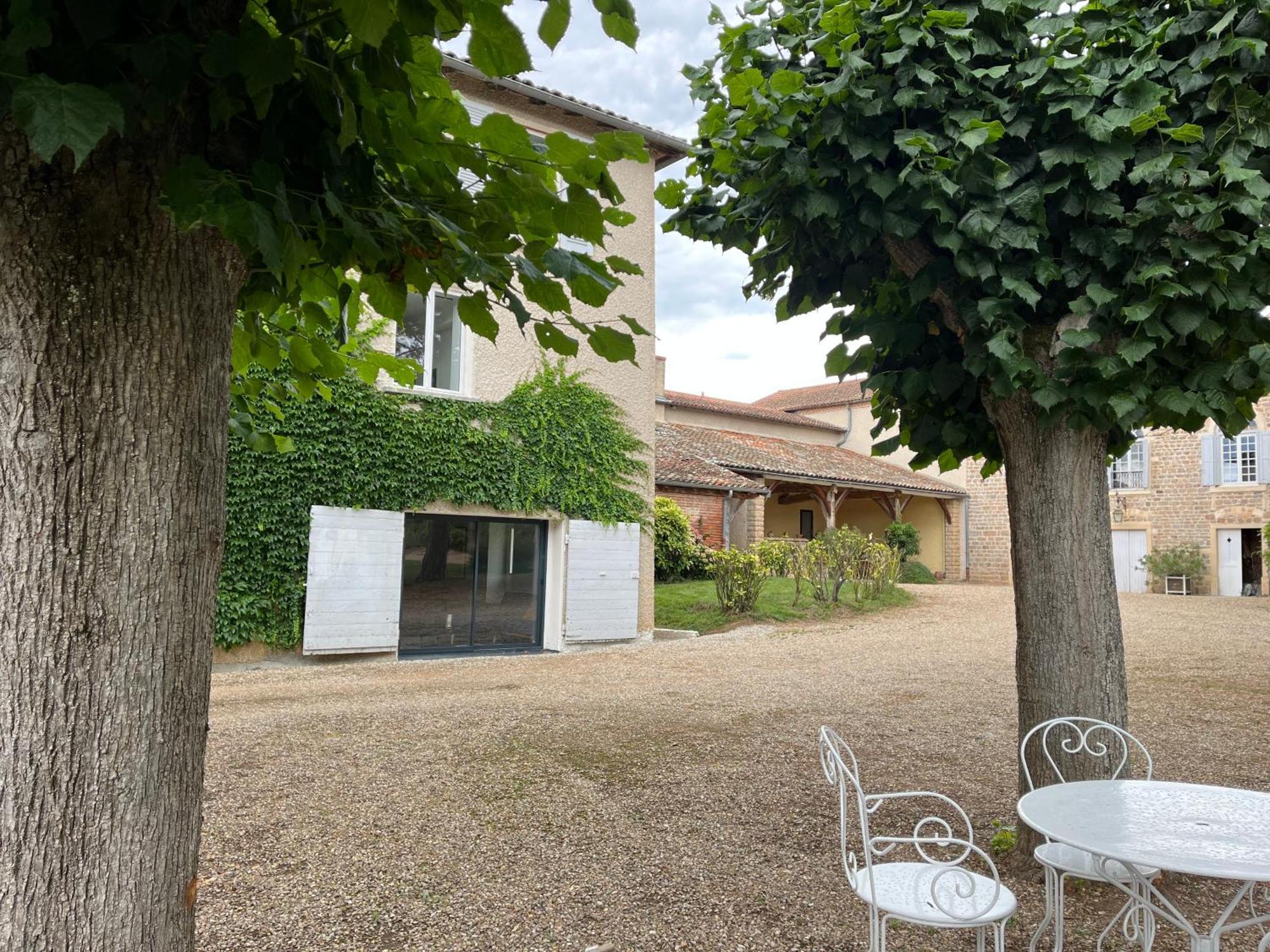 Вилла Domaine De La Baisse Saint-Etienne-la-Varenne Экстерьер фото